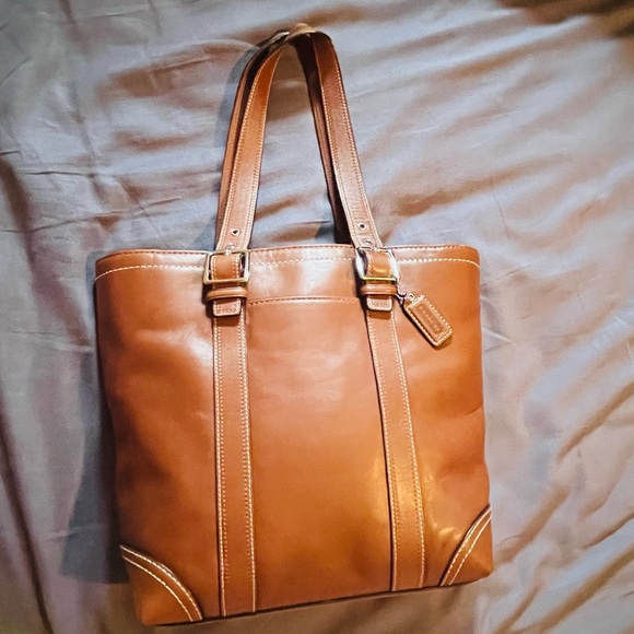 Vintage style COACH purse - Picture 3 of 5